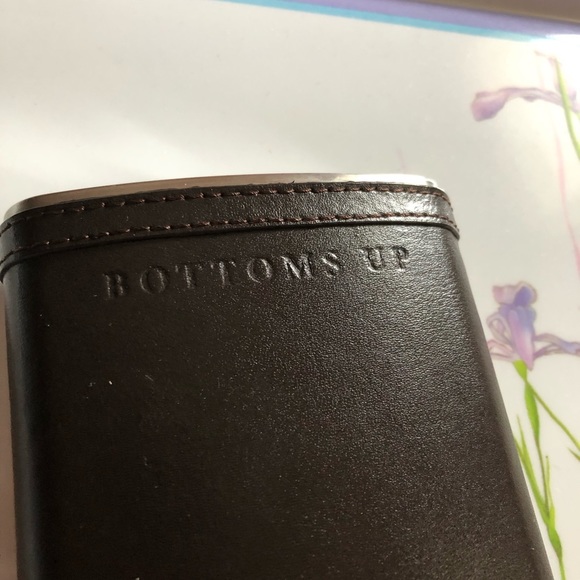 leather j.crew flask - Picture 5 of 6